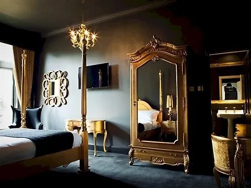 Manor By The Lake Cheltenham 4*,  United Kingdom